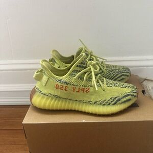 Yeezy Boost 350 V2